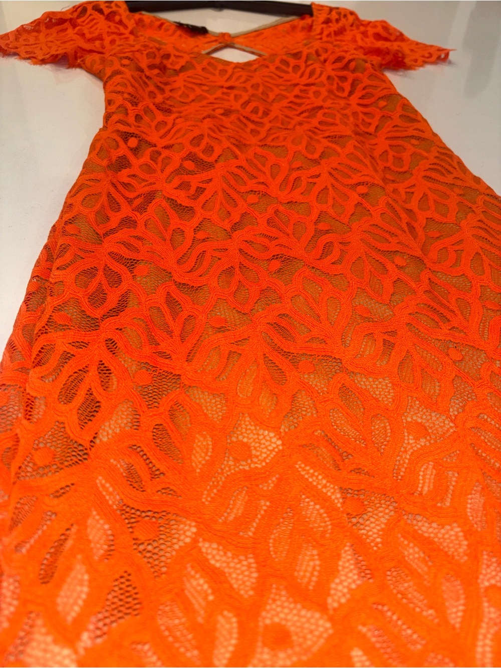 bebe Orange Lace Cutout Short Sleeve Sheath Dress - Picture 3 of 4